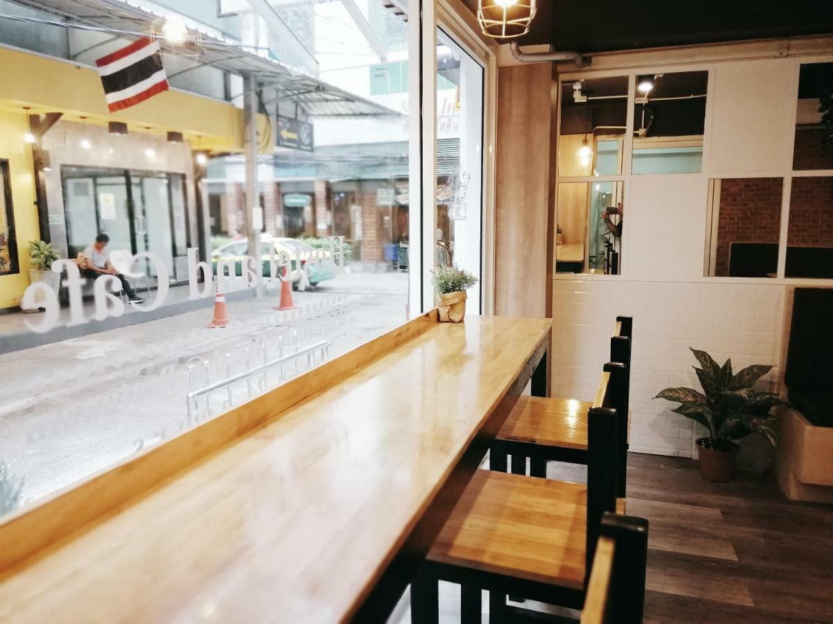 White House Hostel Bangkok Exterior photo